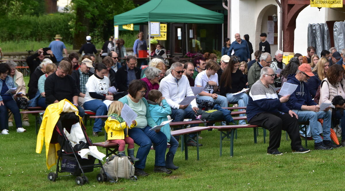 Christi Himmelfahrt-Gottesdienst im Schlosshof Einsiedel FOTO MEYER