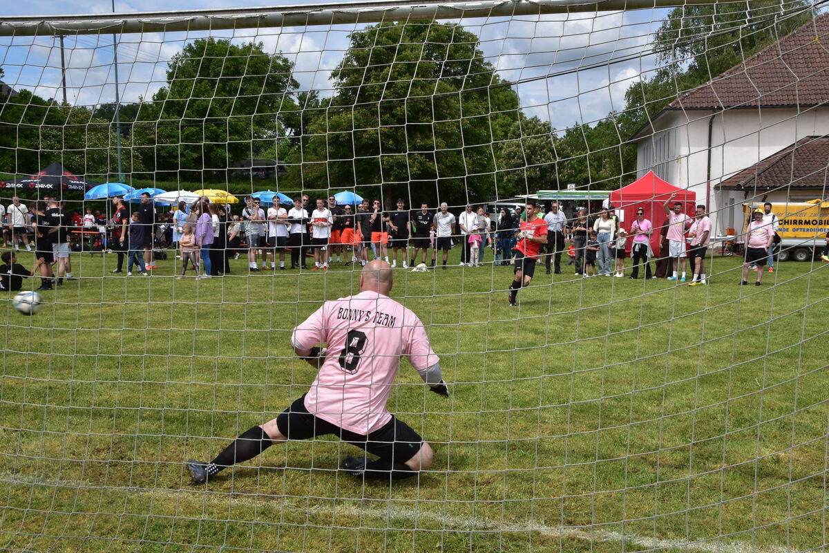 TSV Ofterdingen 3 FOTO MEYER