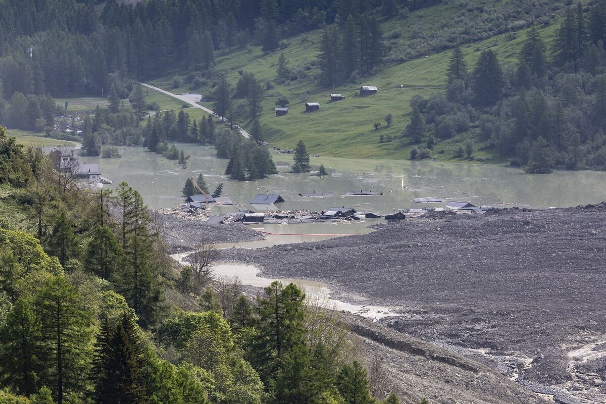 Nach Gletscherabbruch im Wallis