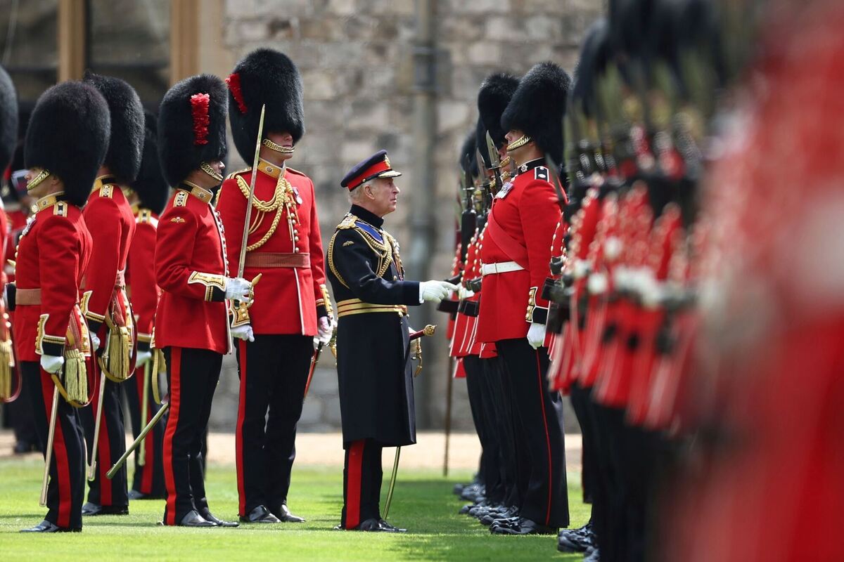 Neue Fahnen für die Coldstream Guards Neue Fahnen für die Coldstream Guards