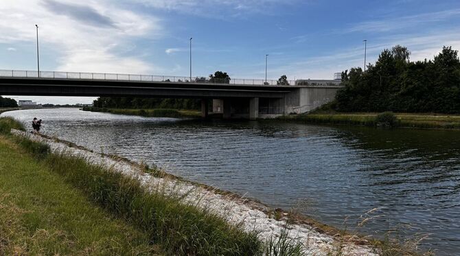 Vermisster Junge tot im Main-Donau-Kanal