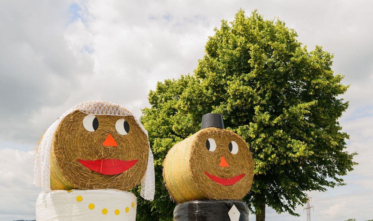 Romantische Strohfiguren Romantische Strohfiguren