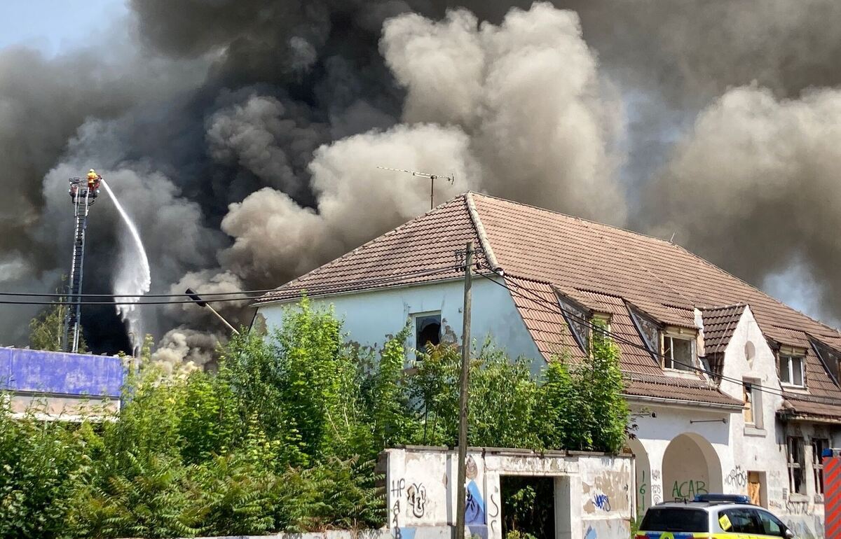 Feuer aud dem alten Schlachthofgelände in Erfurt Feuer aud dem alten Schlachthofgelände in Erfurt