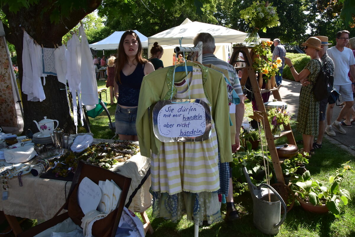 Rosenmarkt Mössingen FOTO MEYER006