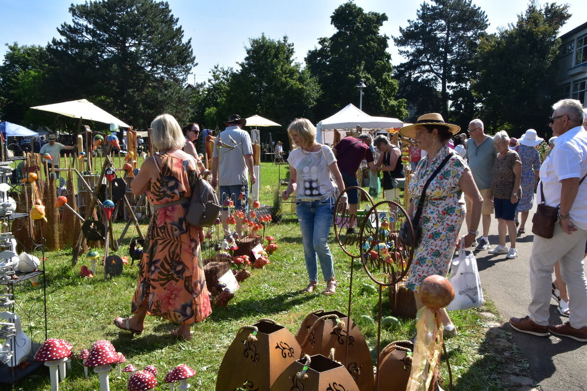 Rosenmarkt Mössingen FOTO MEYER015