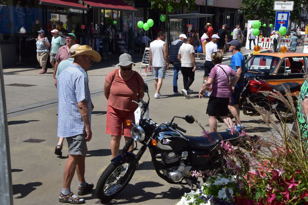 Rosenmarkt Mössingen FOTO MEYER057