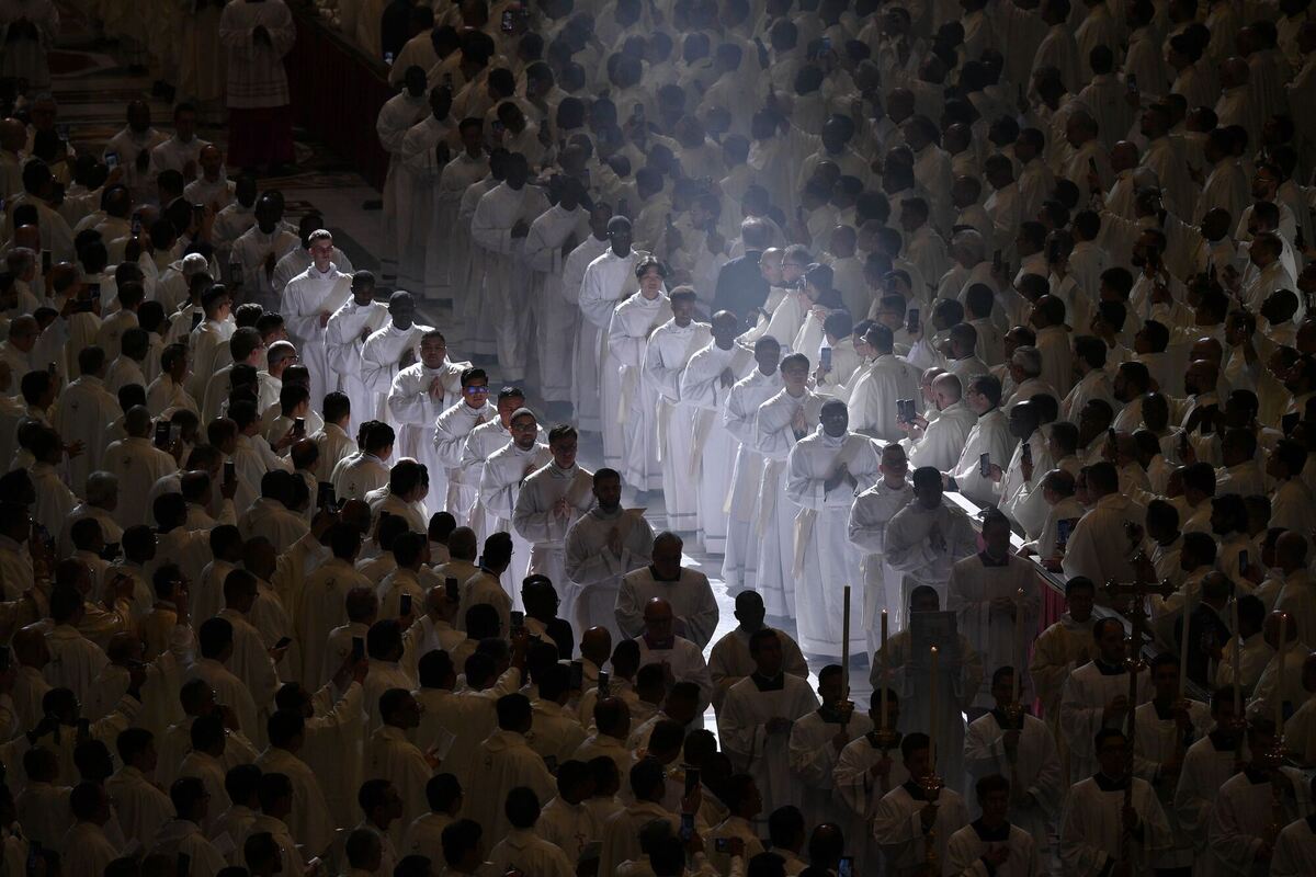 Priesterweihe im Vatikan