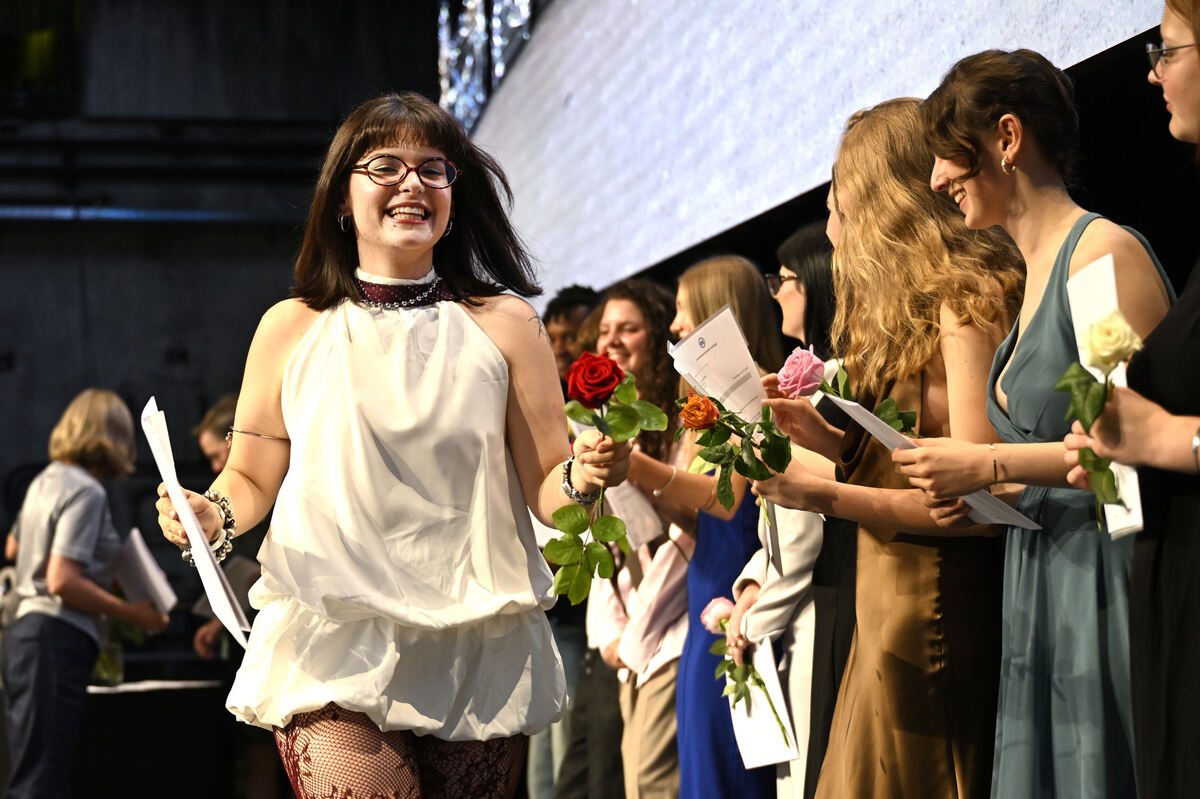 designline_25_pieth_98