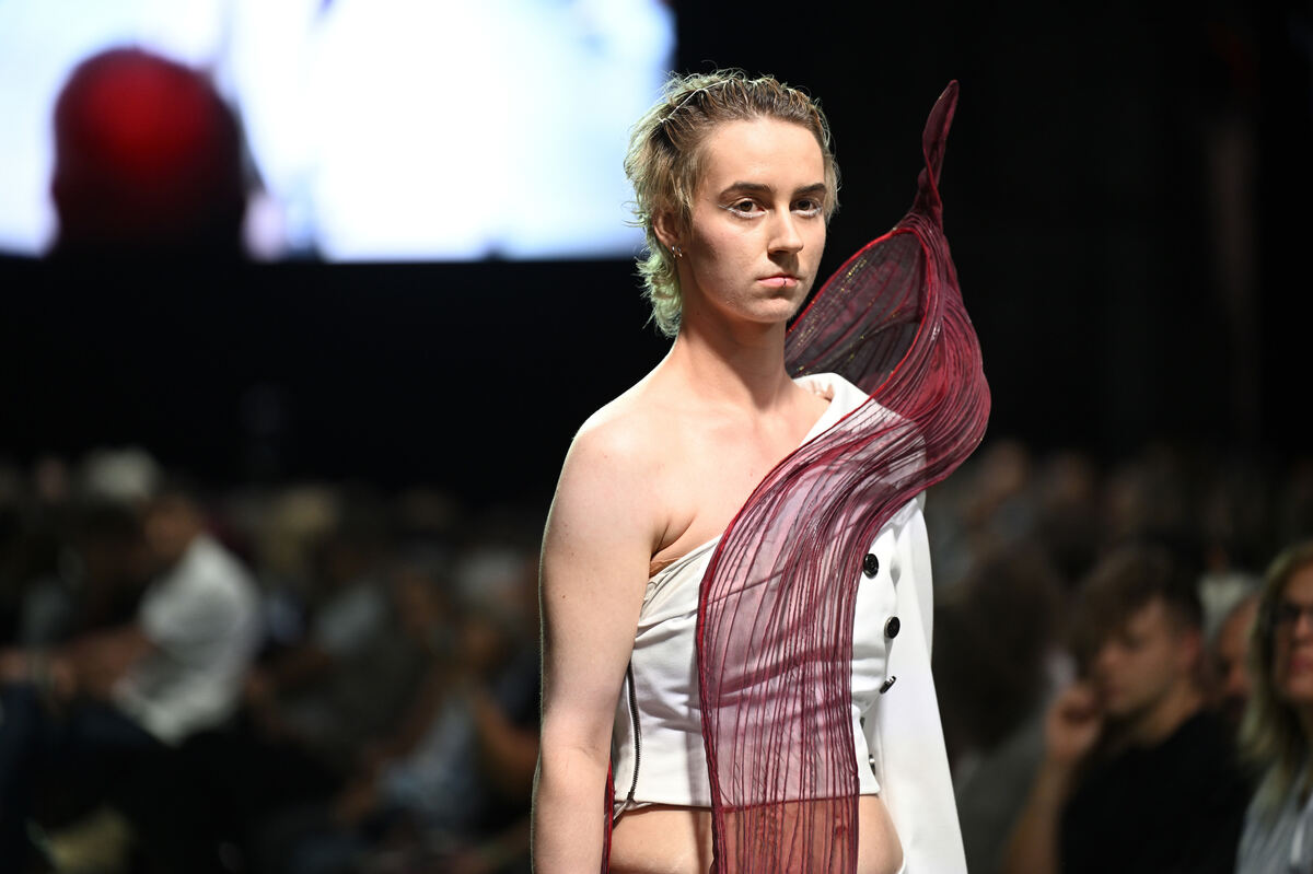 designline_25_pieth_70