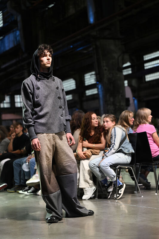 designline_25_pieth_78