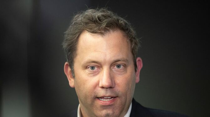 Bundesfinanzminister Klingbeil besucht Deutsche Börse Bundesfinanzminister Klingbeil besucht Deutsche Börse