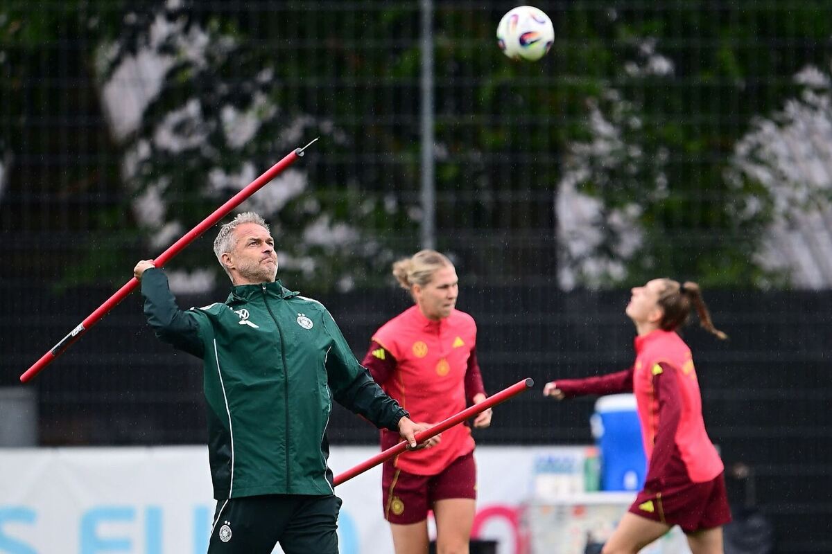 Frauenfußball-EM - Deutsches Training Frauenfußball-EM - Deutsches Training