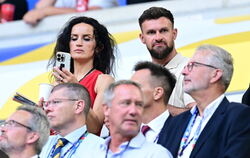 Die frühere Nationalspielerin Lira Alushi mit Ehemann Enis Alushi, einem früheren Profi. FOTO: GROOTHUIS/WITTERS