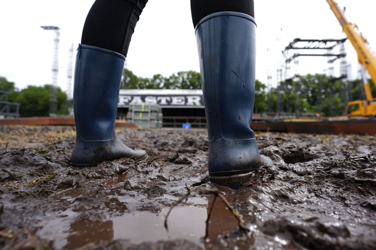 Vor Wacken Open Air - Schädelhängung Vor Wacken Open Air - Schädelhängung