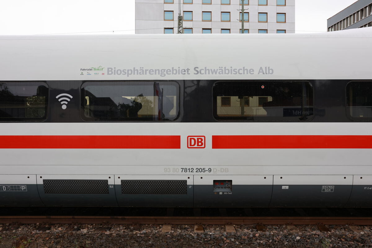 Zugtaufe_ICE_Bahnhof-RT_online_diet_240725__05