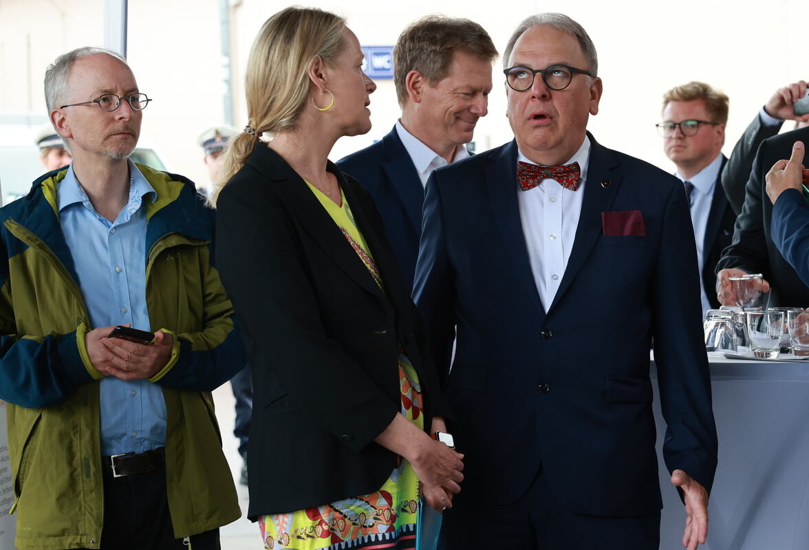 Zugtaufe_ICE_Bahnhof-RT_online_diet_240725__08