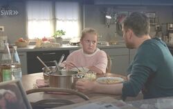 Mila Breiter spielt in der Serie "Die Fallers - Eine Schwarzwaldfamilie" die eigenwillige Carlotta.