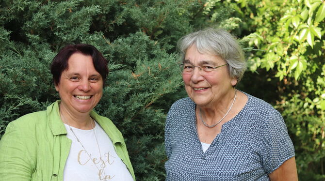Ruth Setzler und Uta Röck vom Verein Kultur im Schloss Uta Röck (rechts) hatte zusammen mit Albrecht Holder die Idee, im frisch sanierten Kirchentellinsfurter Rittersaal Konzerte anzu