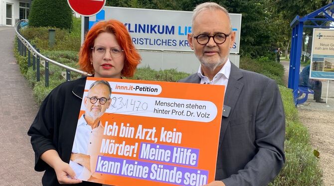 Klage gegen Verbot von Schwangerschaftsabbrüchen Klage gegen Verbot von Schwangerschaftsabbrüchen