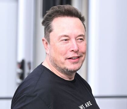 Musk stellt neue Version seines Chatbots Grok vor
