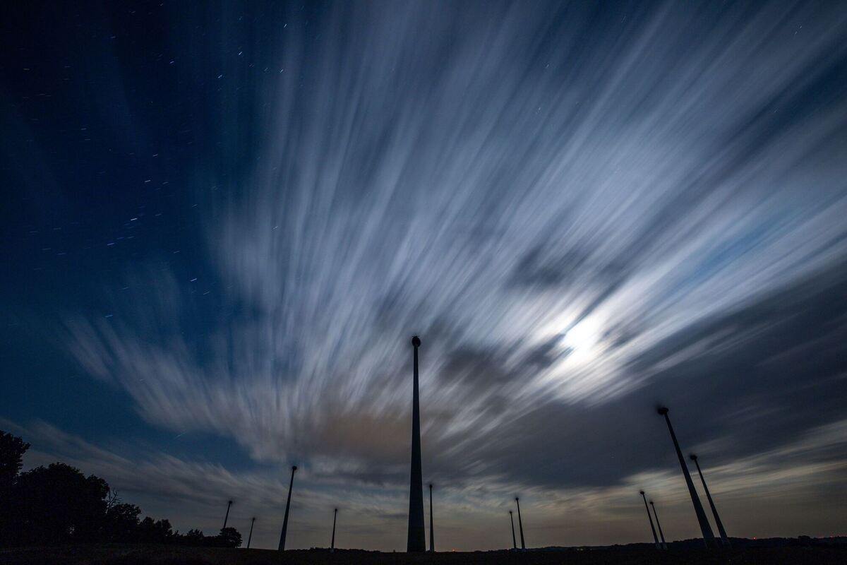 Sternschnuppen-Strom der Perseiden Sternschnuppen-Strom der Perseiden