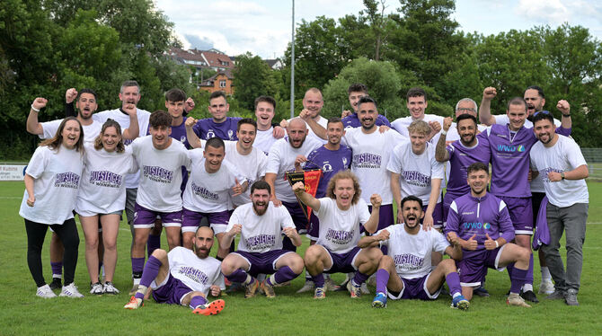 Der SV Wannweil feiert den A-Liga Aufstieg.