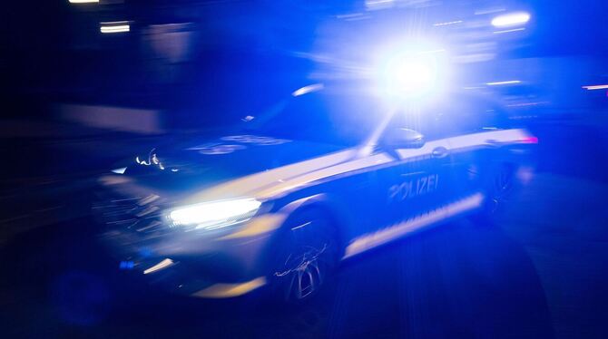 Polizei - Symbolbild Polizei - Symbolbild