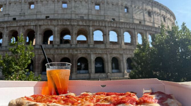 Pizza und Aperol Pizza und Aperol