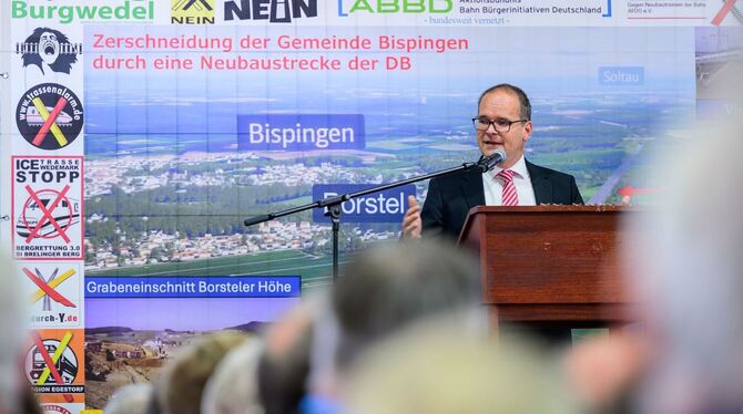 »Heidegipfel« von verschiedenen Bürgerinitiativen »Heidegipfel« von verschiedenen Bürgerinitiativen