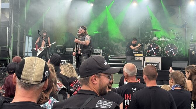 9mm Headshot war eine Vorgruppe vor Willkuer.  FOTOS: RUOF