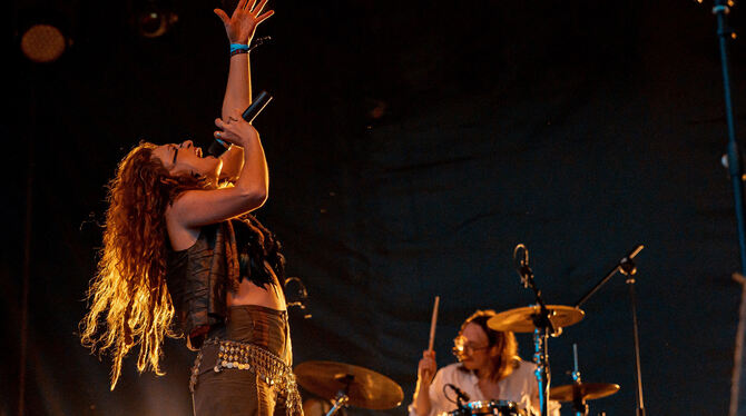 Szene Aktuell Die irische Sängerin Amy Montgomery kommt am Sonntag in den Pappelgarten.