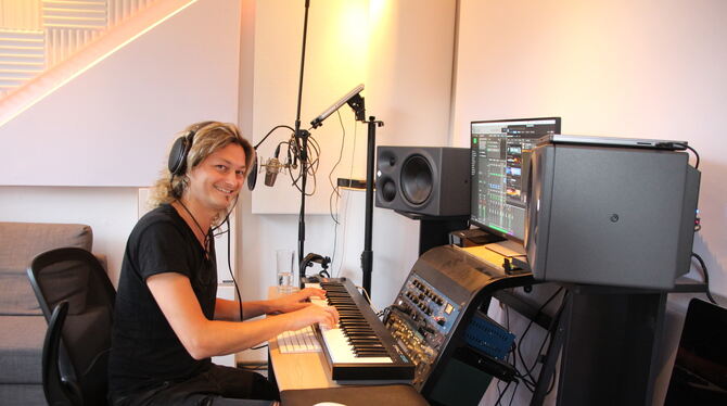 Hannes Braun in seinem heimischen Tonstudio.