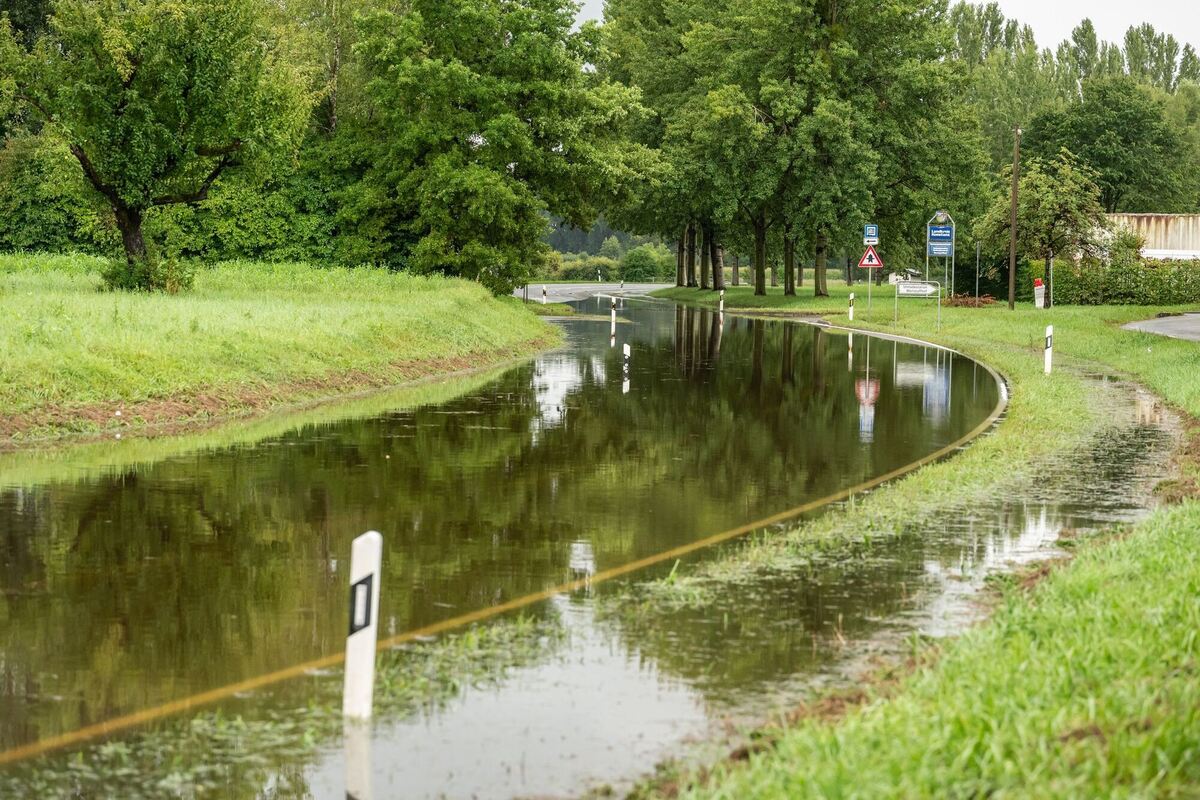 Überflutungen wegen Starkregen in Baden-Württemberg