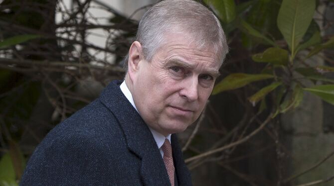 Prinz Andrew, Herzog von York, ist das schwarze Schaf der Royals.  FOTO: HALL/DPA