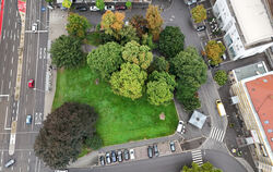 Aus der Vogelperspektive betrachtet wirkt der Listplatz wie ein grünes Idyll.