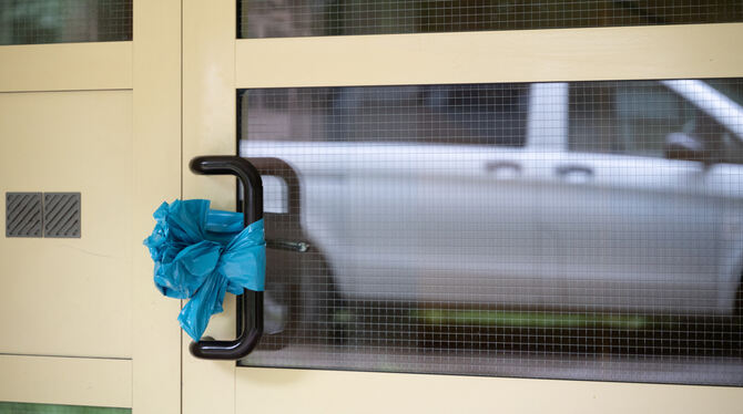 In diesem Wohnblock im Reutlinger Hohbuch soll ein Mann seine eigene Mutter getötet haben.