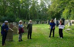 Der jüdische Friedhof in Wankheim ist immer wieder Ort öffentlicher Führungen und zeugt vom einstigen Leben.  FOTO: STRAUB
