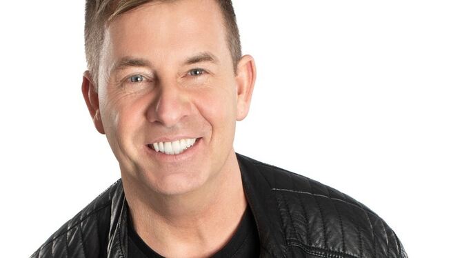 Die Single »Mama Laudaaa« des Partyschlagersängers Klaus Krehl-Meier alias Almklausi erreichte in Deutschland Gold-Status.