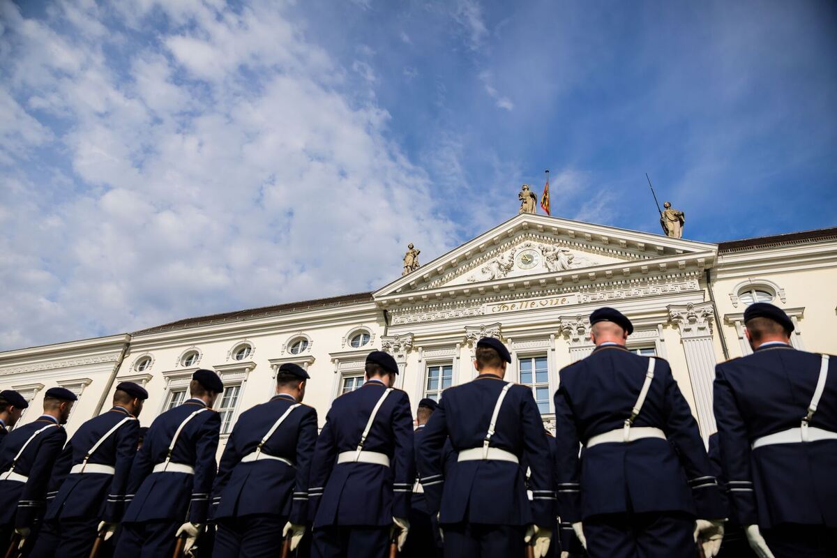 Bundespräsident Steinmeier akkreditiert neue Botschafter