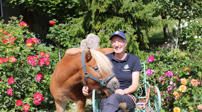 Petra Höss und Hans Ein Herz und eine Seele: Petra Höss und Pony Hans.