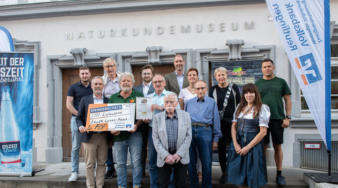Reutlingens Liberale haben auf dem Weindorf wieder den mit 1.000 Euro dotierten Julius-Vohrer-Preis vergeben. FOTO: SCHANZ Reutlingens Liberale haben auf dem Weindorf wieder den mit 1.000 Euro dotierten Julius-Vohrer-Preis vergeben. FOTO: SCHANZ