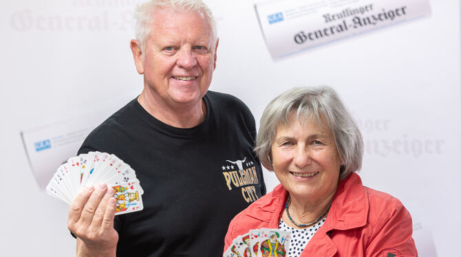 Skat Manfred Iwanek und Christa Klein sind seit ihrer Jugend passionierte Skatspieler.