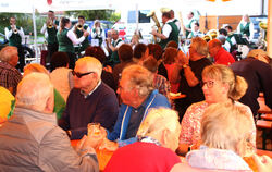 Rund hundert Gäste waren zur Hockete anlässlich des 130-jährigen Bestehens der Albvereins-Ortsgruppe Dapfen gekommen.