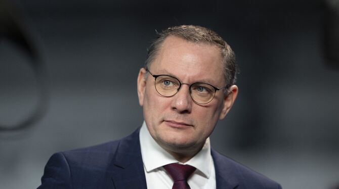 Afd, san, lsn Der AfD-Chef Tino Chrupalla wird Ende September in Metzingen in der Stadthalle über die Bundespolitik sprechen.