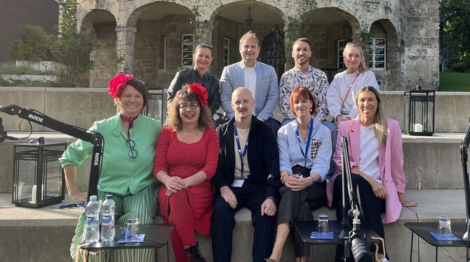 Das IHK-Handelsforum am Donnerstag: Nina Lorch-Beck (hinten, von links), IHK- Handelsexperte Vincent Schoch, Moderator Soufiane