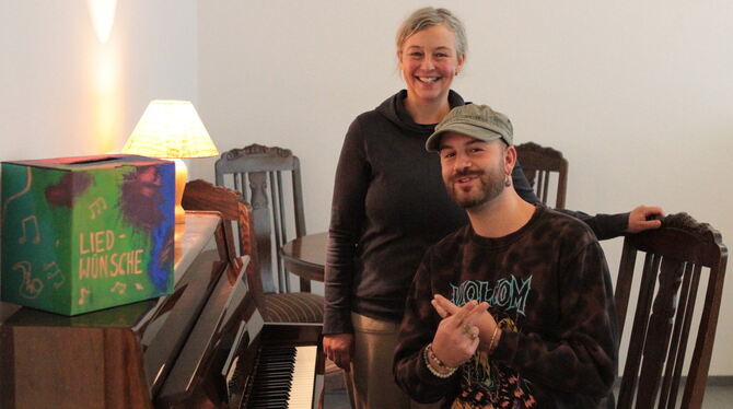 Fabio Lentini Fabio Lentini und Sarah Boger gehen das Projekt »Singen für alle« gemeinsam an.