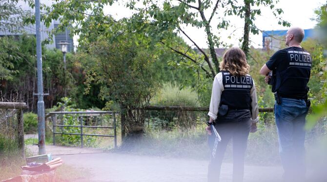 Leiche in Koffer am Stadtrand von Filderstadt gefunden Leiche in Koffer am Stadtrand von Filderstadt gefunden