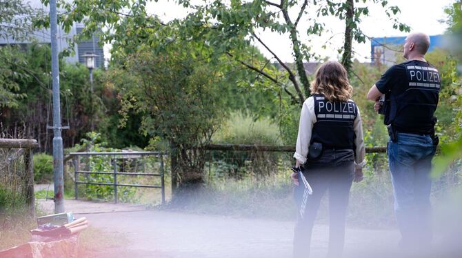 Leiche in Koffer am Stadtrand von Filderstadt gefunden Leiche in Koffer am Stadtrand von Filderstadt gefunden