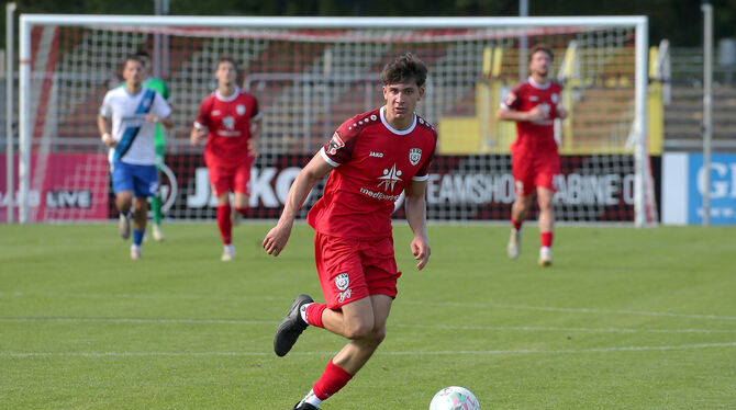 Baden-Wuerttemberg, Fussball, Maenner, OL, Oberliga, Saison 2025/26, wfv Macht bei seinem Debüt ein starkes Spiel: Lino Kuhn.