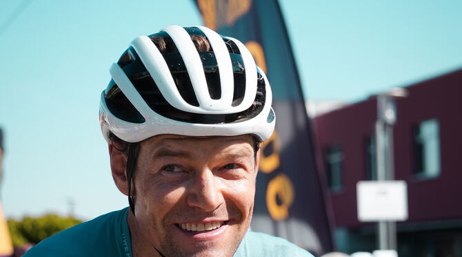 Im Rennen über 90 Kilometer eine Klasse für sich: Uwe Hardter aus Münsingen. FOTO: VEREIN Im Rennen über 90 Kilometer eine Klasse für sich: Uwe Hardter aus Münsingen. FOTO: VEREIN